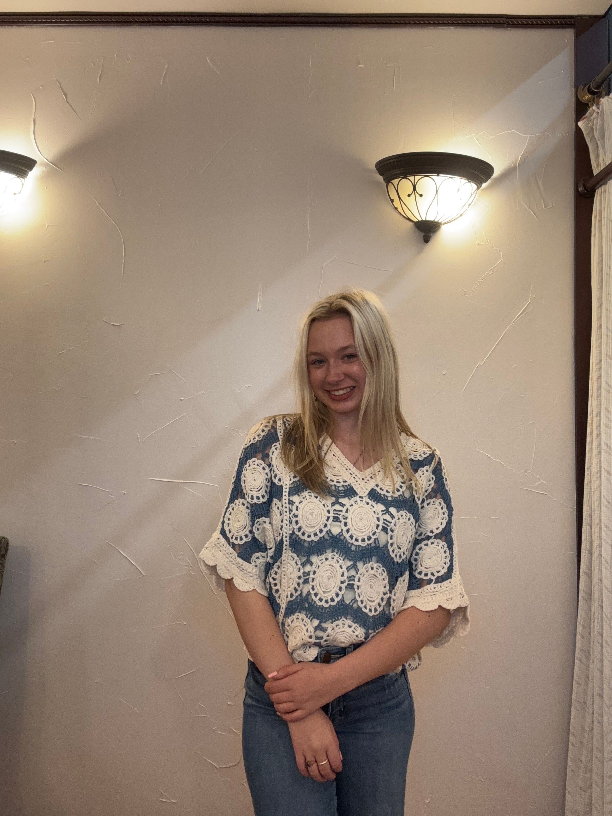 BG/BLU CROCHET TOP